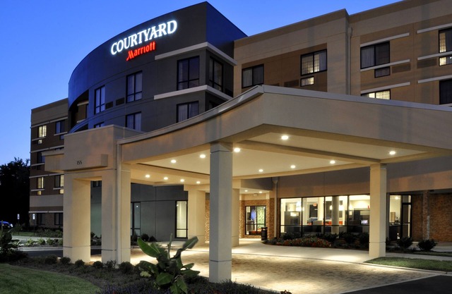 Courtyard by Marriott Clarksville