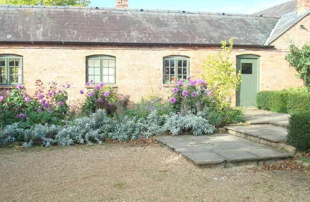 Courtyard Cottage In Beautiful Rural Location(Offers Available)
