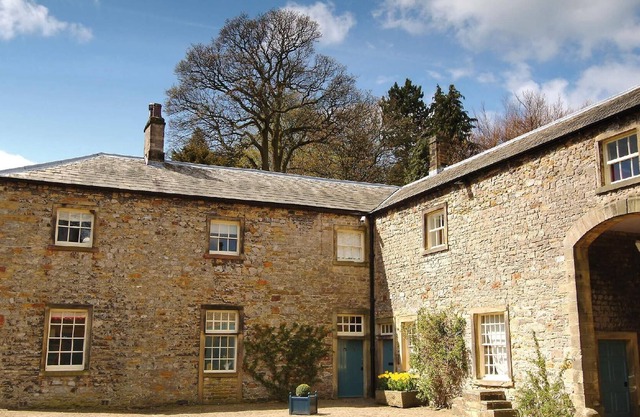 Courtyard Cottage with Private Access to Country Estate