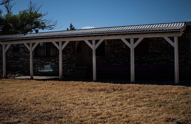Cowboy Oasis With Room for Horses and Children