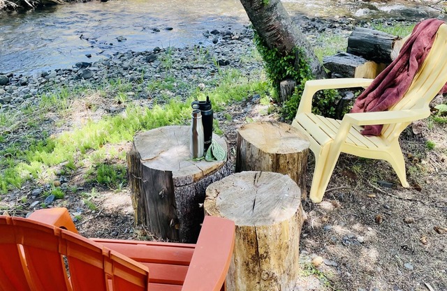 Cowboy Riverfront Retreat, A Studio Style Oasis By The Wallowa River