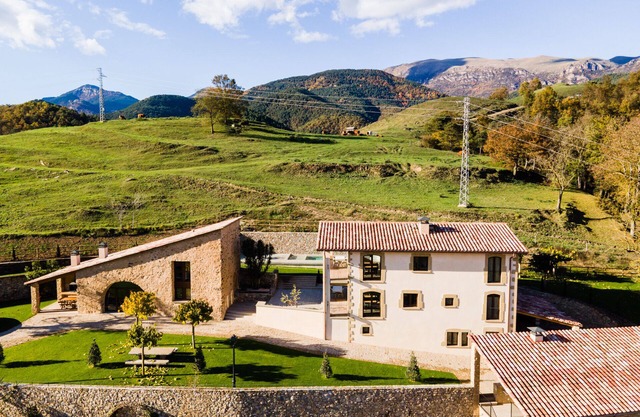 Cozy mountain house in the Pyrinees