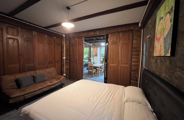 Cozy 1-bedroom house with AC and WiFi in peaceful Chiang Mai