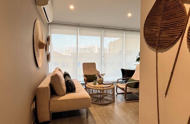 Cozy 1-bedroom apartment with WiFi, AC in charming La Boquilla