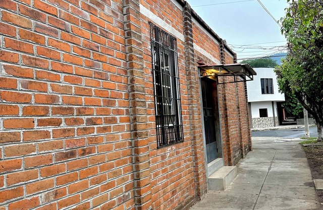 Cozy 1-bedroom apartment in enjoyable Santa Ana