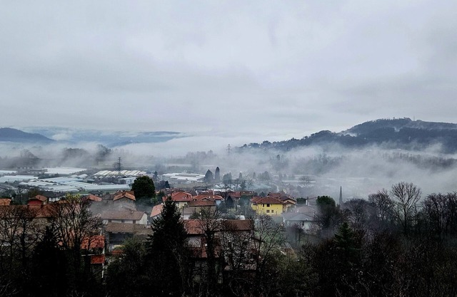 Cozy 1-bedroom apartment with WiFi, AC in lovely Nebbiuno