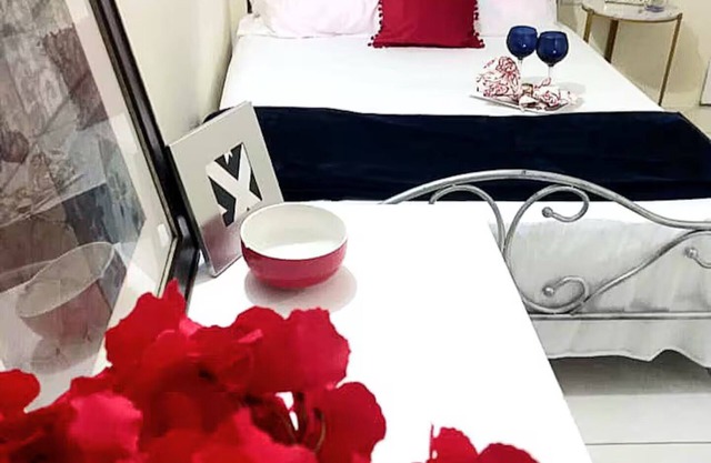 Cozy 1-bedroom apartment with WiFi, AC and mins to Airport