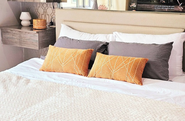 Cozy 1-bedroom hideout with highspeed WiFi in McKinley