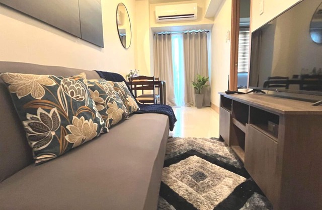 Cozy 1 BR Condo @Shore 3 Residences in Pasay, Philippines near SM Mall of Asia