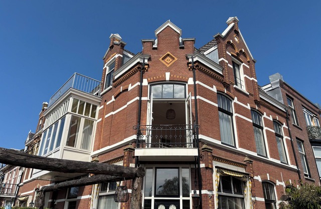 Cozy 2-bedroom apartment in charming Voorburg, close to The Hague and the beach.