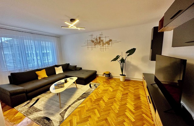 Cozy 2-bedroom apartment in Timisoara central with garage