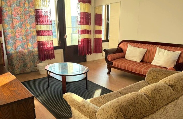 Cozy 2 Bedroom Apartment in Central Espoo, Close to Matinkylä Metro Station