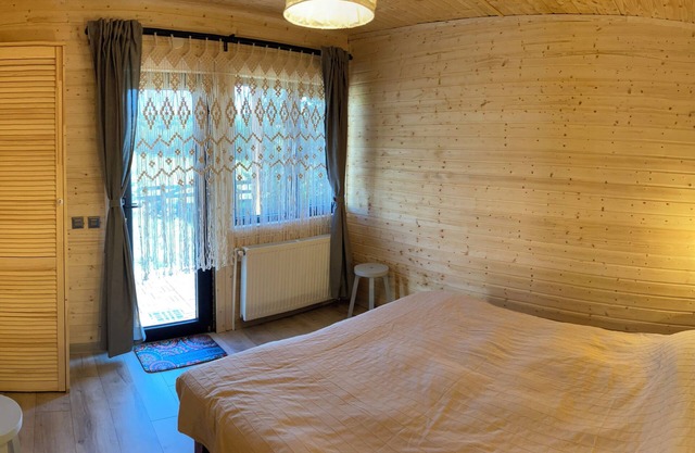 Cozy 2-bedroom chalet in charming Bran Transylvania