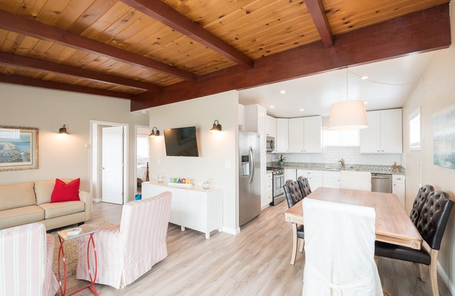 Cozy 2 bedroom house, ocean views, in quiet neighborhood, short drive to beach.