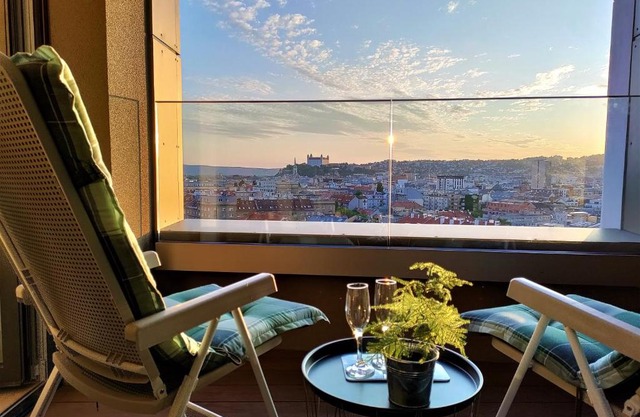 Cozy 2 rooms flat - Castle view