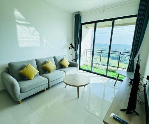 Cozy 2B1R 4pax Condo Forest City 3A-2110