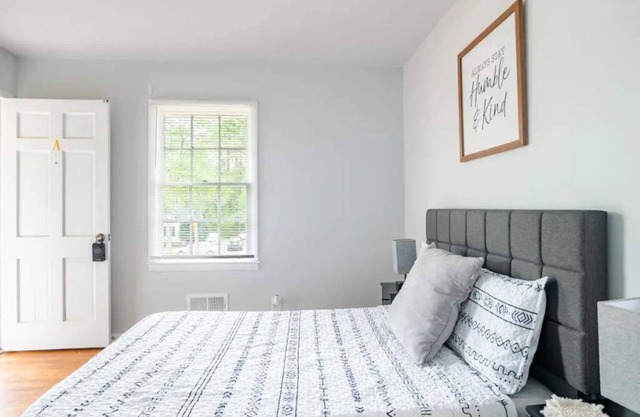 Cozy 2BR Escape near Tanner & UWG