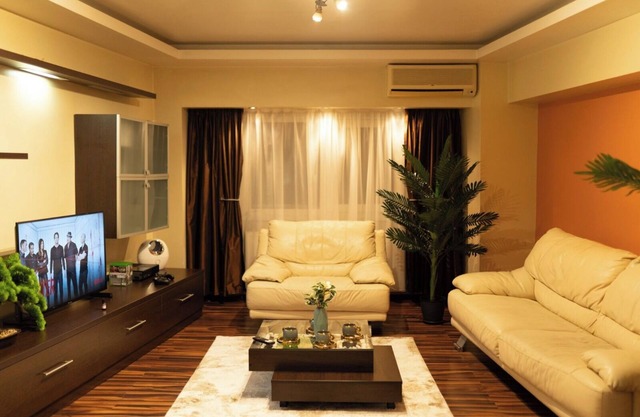 Cozy 3-bedroom apartment in brilliant București with WiFi, AC
