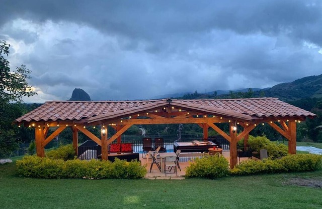 Cozy 3-bedroom cottage in tranquil Vereda Bonilla with WiFi