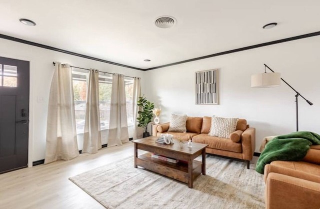 Cozy 3-bedroom near DFW airport and AT & T Stadium