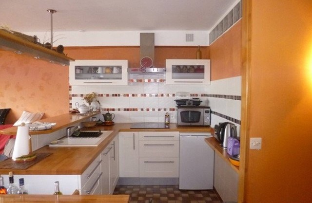 Cozy 3-Room Apt for 6 near Port - Parking, WiFi, TV - Pet Friendly
