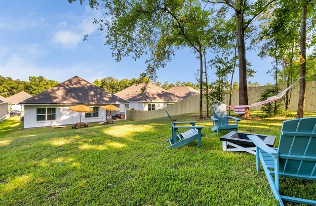 Cozy 4 BD House/BBQ & Backyard/15 mins to FSU