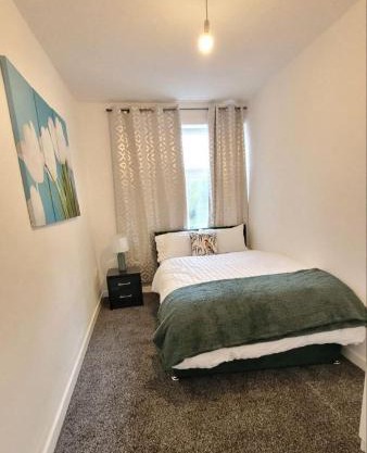 Cozy 4-Bed House in Accrington