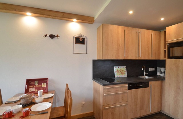 Cozy 4-Person Apartment at the Foot of the Slopes - Les Menuires