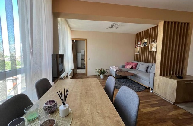 Cozy and bright apartment