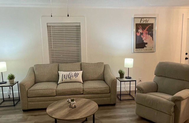 Cozy and Cheerful entire house to enjoy