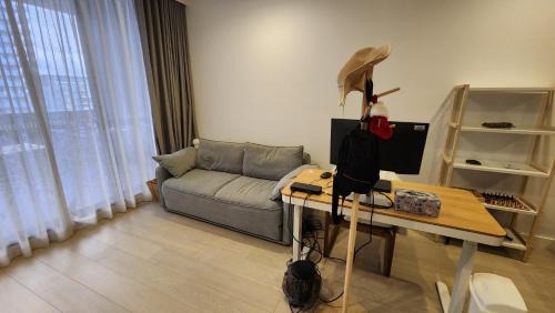 Cozy and Modern 1 Bedroom in Hurstville