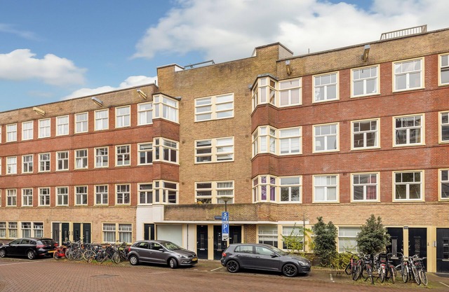 Cozy and nice apartment in the heart of Amsterdam East!