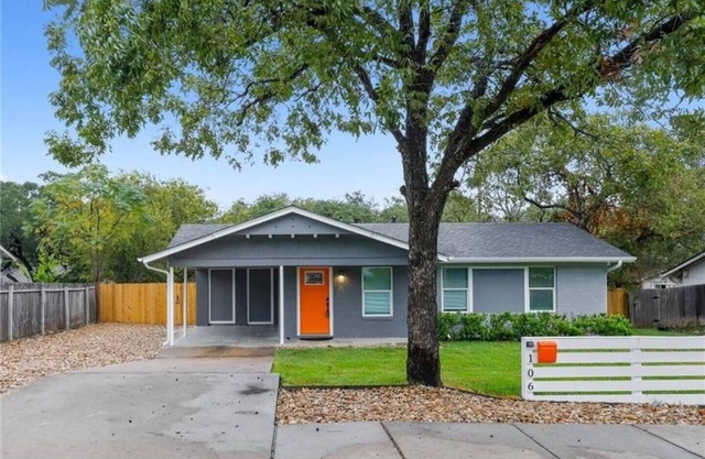 Cozy and Pet-Friendly North Central Austin House