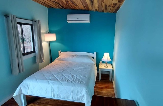 Cozy and Serene Villa 1 Mile from Gulf of Nicoya
