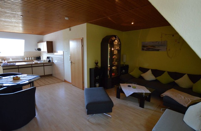 Cozy and spacious apartment in a quiet location with separate entrance and WiFi