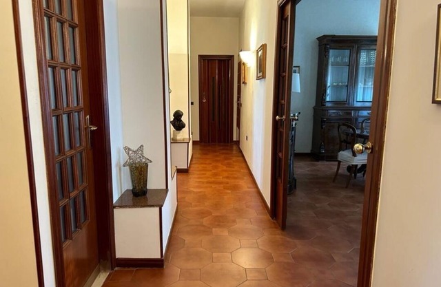 Cozy and spacious house in a residential neighborhood a few meters from the metro