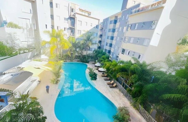 Cozy apartment with heated pools 5 minutes from the beaches