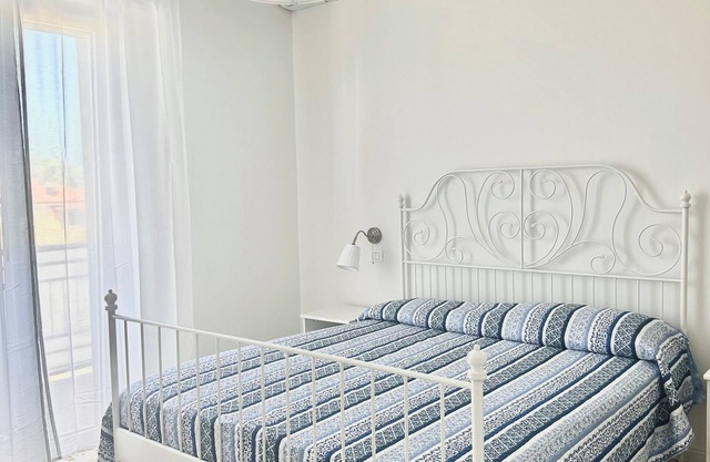 Cozy apartment within walking distance of the sea and close to supermarkets.