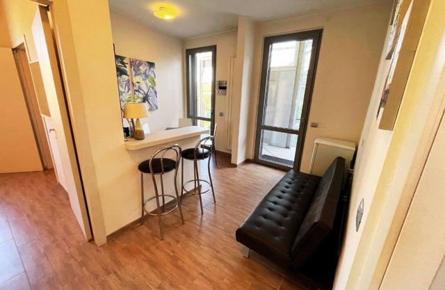 Cozy apartment 10 minutes from the highway exit