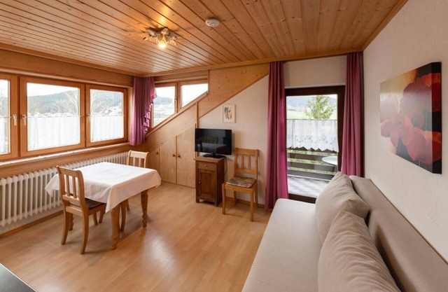 Cozy apartment (40sqm) with balcony and free WiFi