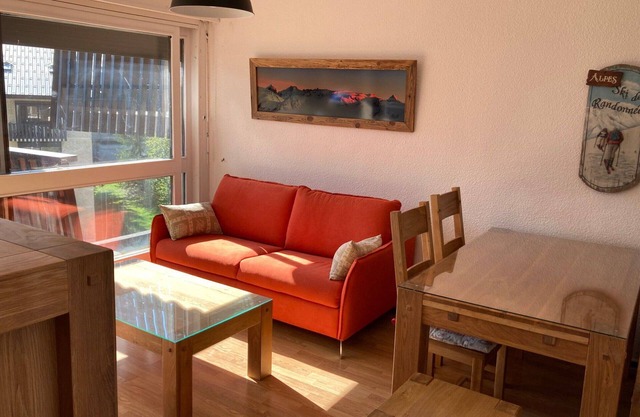 Cozy apartment at the foot of the slopes with balcony and equipped kitchen