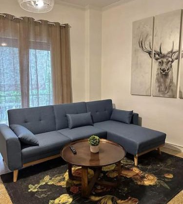 Cozy Apartment at Gazi Square