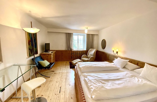 Cozy apartment for 4 persons, swimming pool, garden, cable cars free of charge