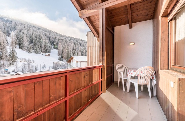 Cozy Apartment "Dolomieu 27" with Mountain View & Wi-Fi