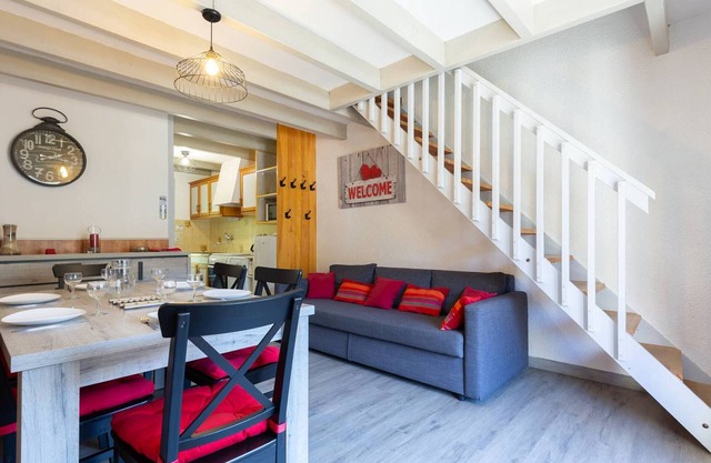 Cozy apartment for 6, near SkyVall cable car