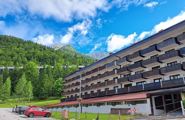 Cozy apartment for rest and fun in Sella Nevea with Wi-Fi. Space for 7 persons.