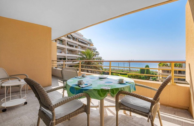 Cozy apartment in Cannes la Bocca