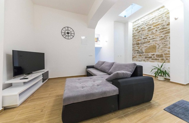 Cozy apartment in Kastel Sucurac