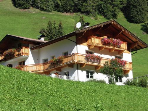 Cozy apartment in Außervillgraten