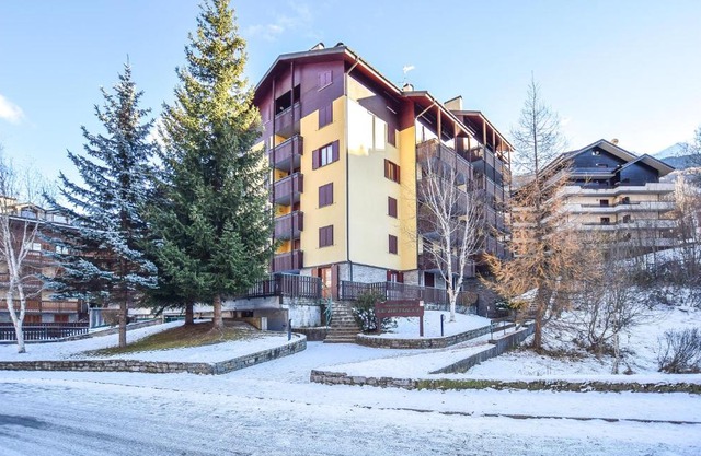 Cozy Apartment In Aprica With Wifi